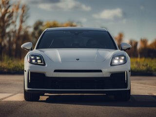 2024 Porsche Panamera 4 E-Hybrid Executive III, белый, 16999999 рублей, вид 1