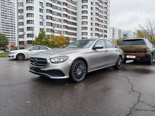 2021 Mercedes-Benz E-Класс 350 V (W213, S213, C238) Рестайлинг, серый, 5400000 рублей, вид 3