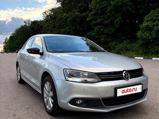 2013 Volkswagen Jetta VI, серебристый, 1025000 рублей, вид 1