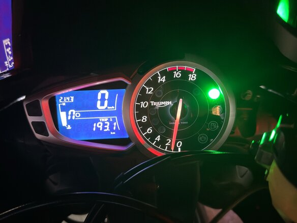 2010 Triumph Daytona 675, чёрный, 560000 рублей - вид 17