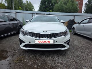 2019 Kia Optima IV Рестайлинг, белый, 1180000 рублей, вид 2