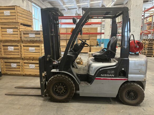 2007 Nissan PL, серебристый, 1490000 рублей - вид 1