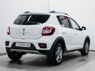 2019 Renault Sandero Stepway II Рестайлинг, белый, 979000 рублей, вид 3