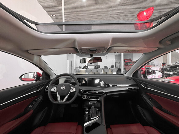 2024 Changan Eado Plus I, красный, 2589900 рублей - вид 13