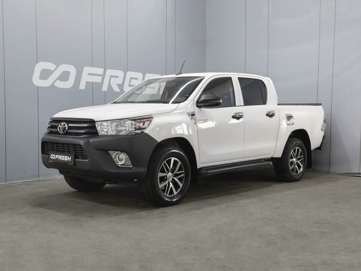 Открыть фотографии: Toyota Hilux VIII Рестайлинг