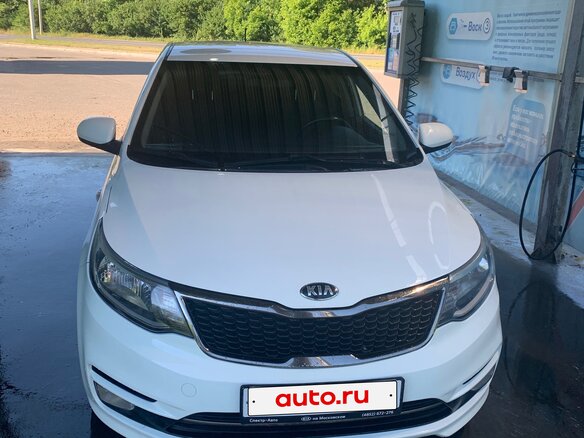 2015 Kia Rio III Рестайлинг, белый, 950000 рублей