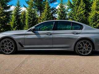 2021 BMW 5 серии Long 530Li xDrive VII (G30/G31/G38) Рестайлинг, серый, 4150000 рублей, вид 5