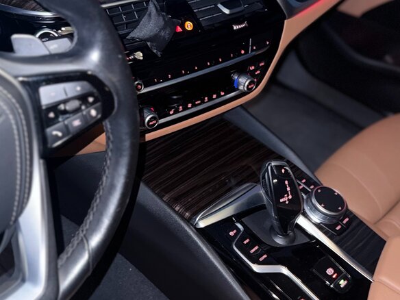 2020 BMW 5 серии 530i xDrive VII (G30/G31/G38) Рестайлинг, чёрный, 4130000 рублей - вид 8