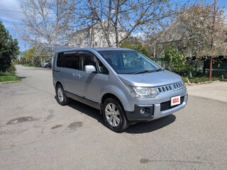 2007 Mitsubishi Delica D:5 I, серебристый, 1950000 рублей, вид 3
