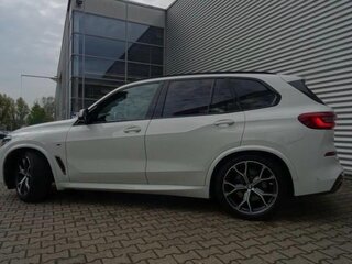 2019 BMW X5 M50d IV (G05/G18), белый, 8750000 рублей, вид 3