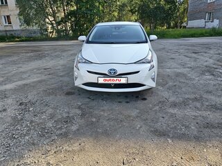 2016 Toyota Prius IV (XW50), белый, 1480000 рублей, вид 3