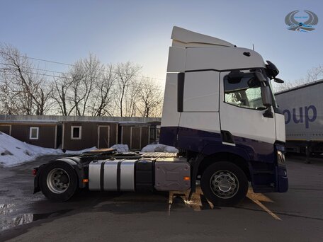 2019 Renault T-Series, белый, 6990000 рублей, вид 4