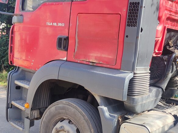 2006 MAN TGA, красный, 900000 рублей - вид 13