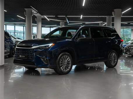 Lexus TX
