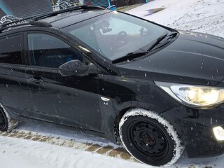 2012 Hyundai Solaris I, чёрный, 1350000 рублей, вид 2