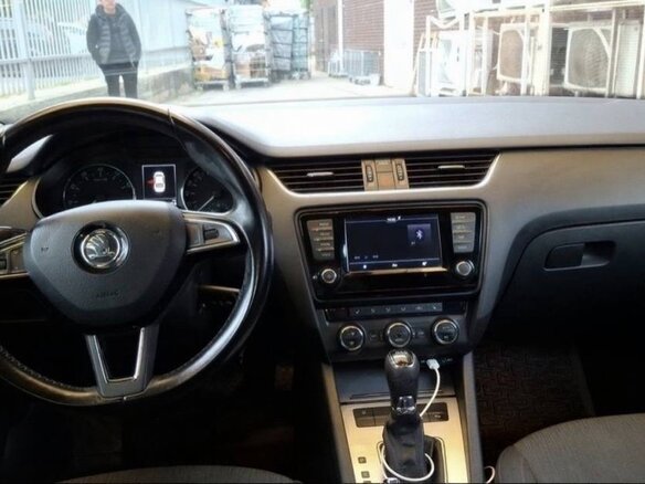 2016 Skoda Octavia III (A7), чёрный, 1660000 рублей - вид 10