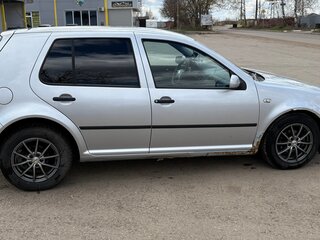 2002 Volkswagen Golf IV, серебристый, 250000 рублей, вид 2