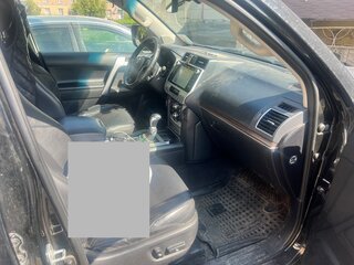 2017 Toyota Land Cruiser Prado 150 Series Рестайлинг 2, чёрный, 3040000 рублей, вид 5