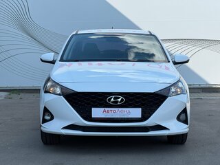 2021 Hyundai Solaris II Рестайлинг, белый, 1540000 рублей, вид 3