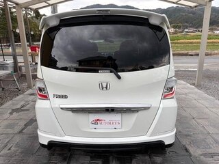 2013 Honda Freed I Рестайлинг, белый, 780000 рублей, вид 3
