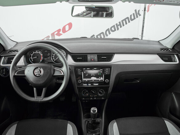 2017 Skoda Rapid I, белый, 990000 рублей - вид 10