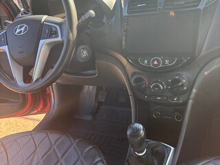 2012 Hyundai Solaris I, красный, 580000 рублей, вид 5