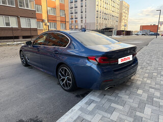 2021 BMW 5 серии 530i VII (G30/G31/G38) Рестайлинг, синий, 4490000 рублей, вид 3