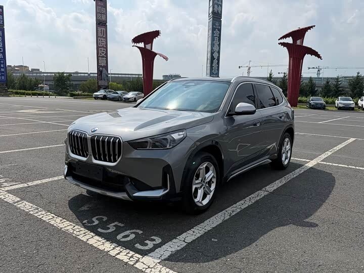Открыть фотографии: BMW X1 II (F48) Рестайлинг
