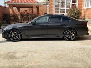 2020 BMW 5 серии 530d xDrive VII (G30/G31/G38) Рестайлинг, серый, 6500530 рублей, вид 3