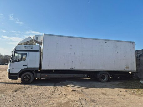 2006 Mercedes-Benz Atego, белый, 3200000 рублей, вид 1