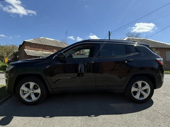 2020 Jeep Compass II, чёрный, 2200000 рублей - вид 2