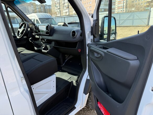 2025 Mercedes-Benz Sprinter, белый, 9900000 рублей - вид 15