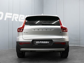 2018 Volvo XC40 I, серебристый, 2660000 рублей, вид 4