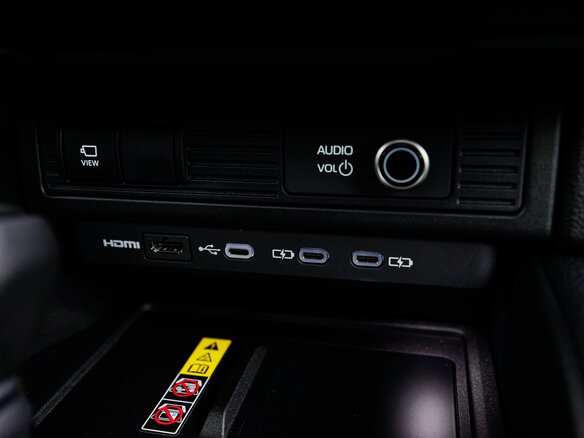 2025 Toyota Land Cruiser Prado 250 Series, белый, 10200000 рублей - вид 33