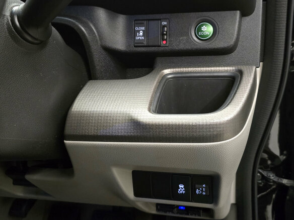 2016 Honda Stepwgn V, чёрный - вид 17