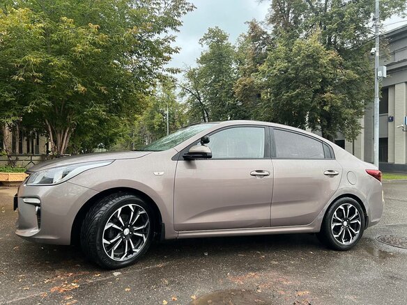 2018 Kia Rio IV, коричневый, 1550000 рублей - вид 5