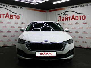 2021 Skoda Octavia IV (A8), белый, 1999000 рублей, вид 2