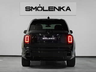 2025 Rolls-Royce Cullinan Black Badge I Рестайлинг (Series II), чёрный, 80000000 рублей, вид 3