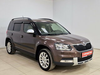 2016 Skoda Yeti I Рестайлинг, коричневый, 825000 рублей, вид 3
