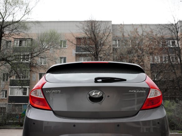 2011 Hyundai Solaris I, серебристый, 479900 рублей - вид 5