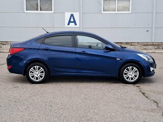 2015 Hyundai Solaris I Рестайлинг, синий, 530000 рублей, вид 4