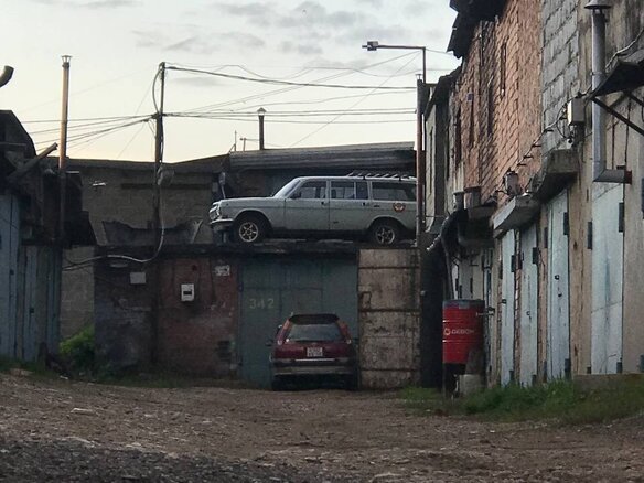 1988 ГАЗ 24 «Волга» 2412 II (2410), белый - вид 2