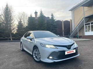 2018 Toyota Camry VII (XV50) Рестайлинг 2, белый, 2850000 рублей, вид 5