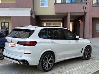 2021 BMW X5 35d IV (G05/G18), белый, 8150000 рублей, вид 4