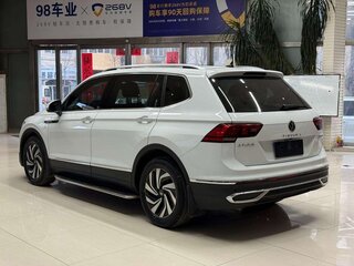 2022 Volkswagen Tiguan II Рестайлинг, белый, 2270000 рублей, вид 5