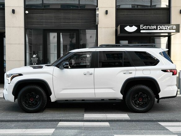 2025 Toyota Sequoia III, белый, 14990000 рублей - вид 9