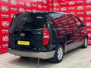 2011 Hyundai H-1 II, чёрный, 1550000 рублей, вид 4