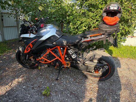 2017 KTM 1290 Super Duke GT, серый, 810000 рублей, вид 1