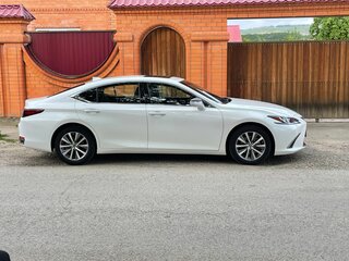 2021 Lexus ES 200 VII, белый, 4090000 рублей, вид 4