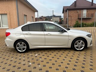 2022 BMW 1 серии 120i III (F52) Рестайлинг, белый, 2900000 рублей, вид 4